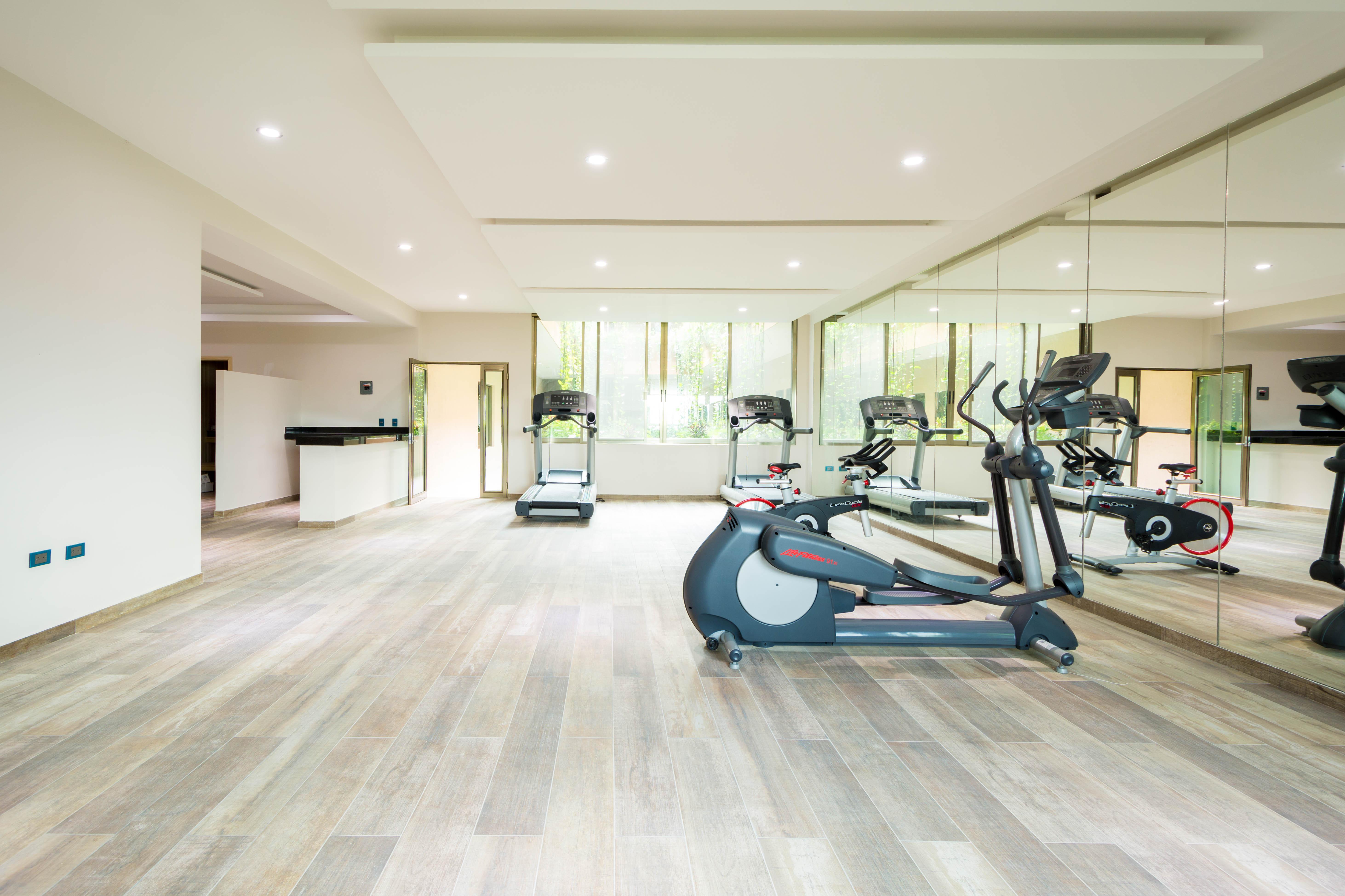 Palmarena Rooms & Residences - Long Stay Comfort With Parking, Sauna, Gym & Pool - Steps From 5Th Avenue Playa del Carmen Exterior photo