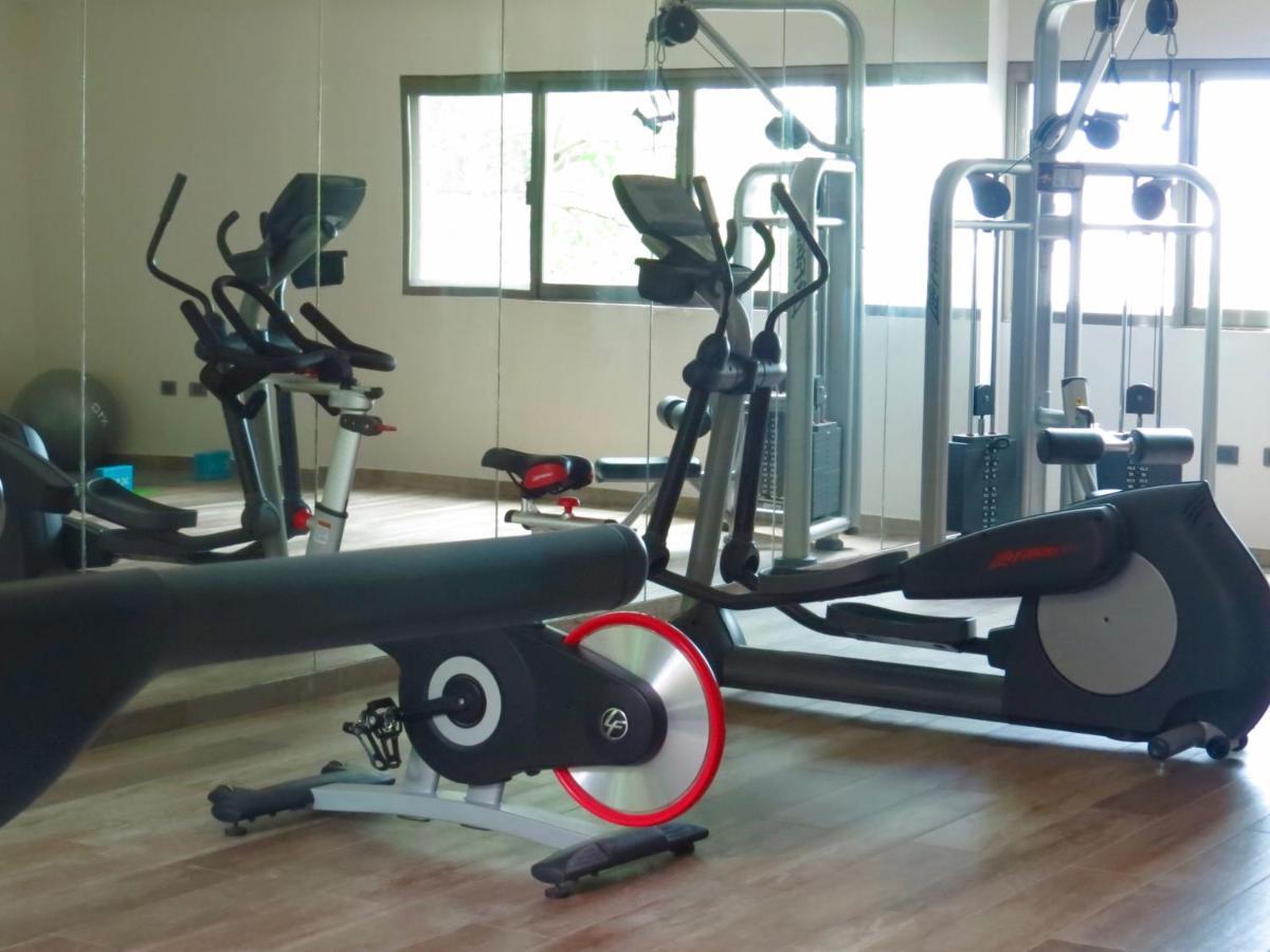 Palmarena Rooms & Residences - Long Stay Comfort With Parking, Sauna, Gym & Pool - Steps From 5Th Avenue Playa del Carmen Exterior photo